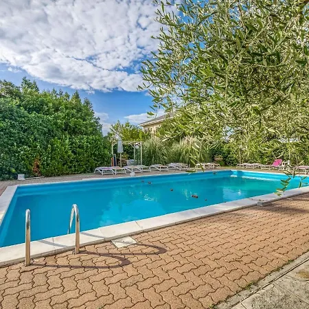 Enticing In With Swimming Pool Loano